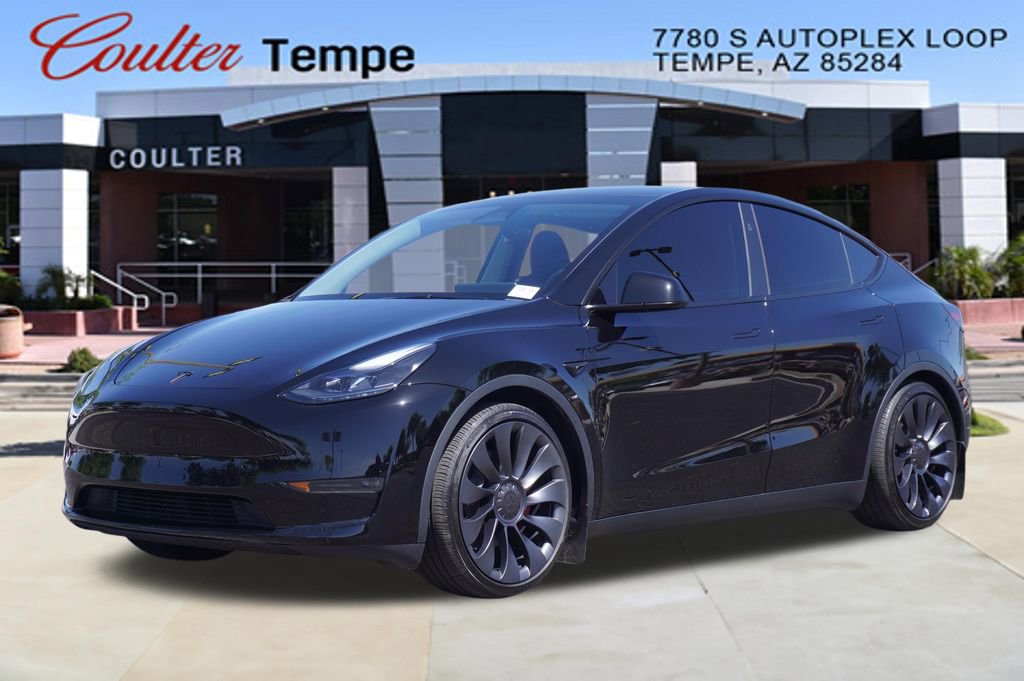 Used 2024 Tesla Model Y Performance AWD/4WD image 1