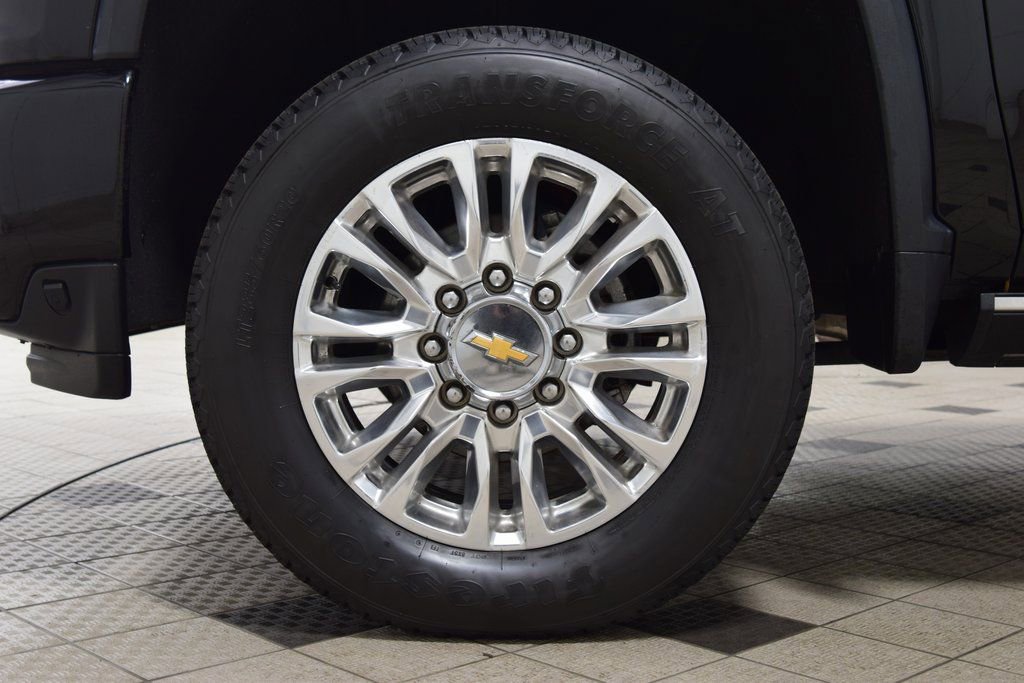 Used 2023 Chevrolet Silverado 2500 High Country w/ Z71 Off-Road Package image 27