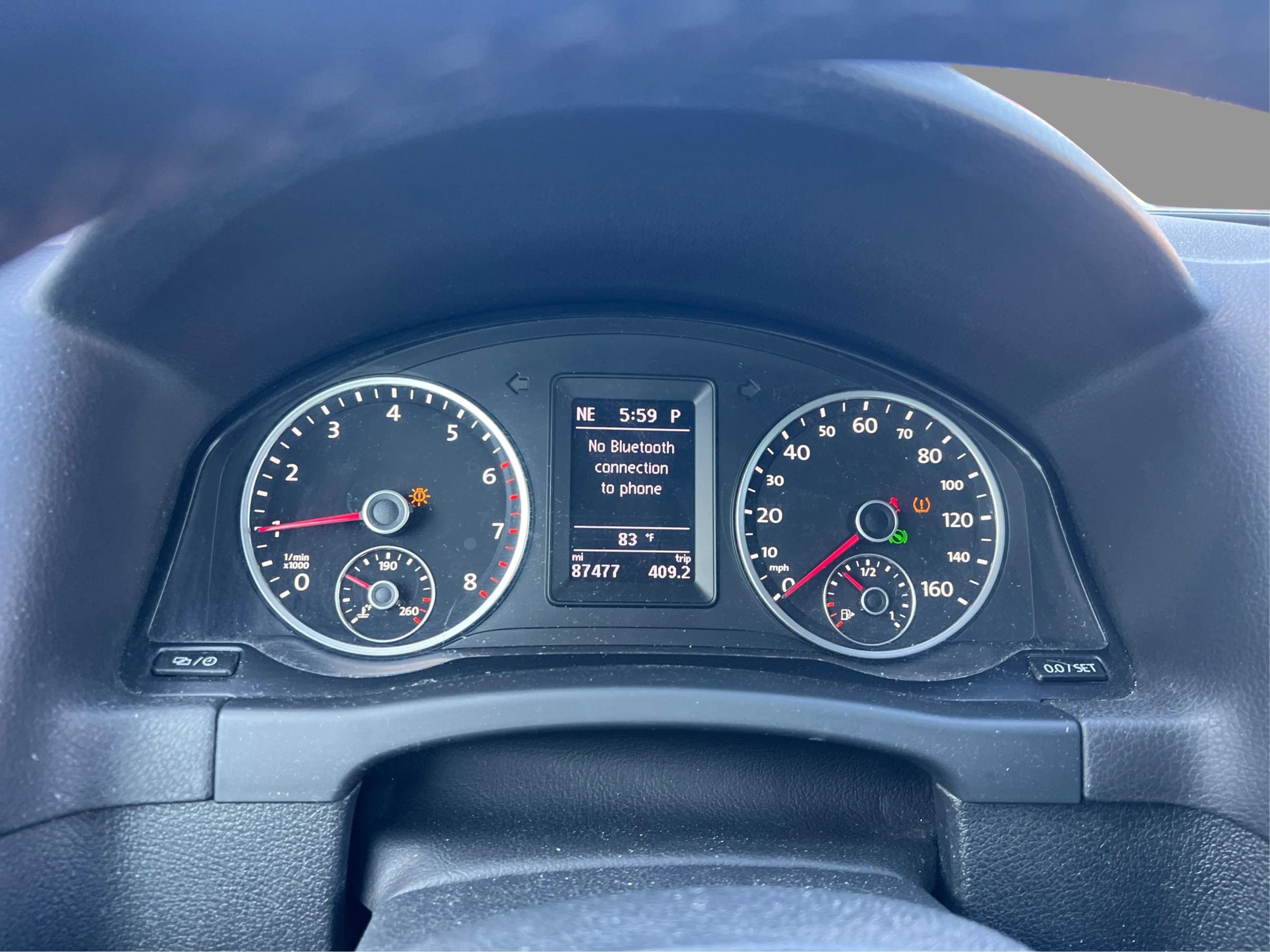 Used 2013 Volkswagen Tiguan SEL FWD image 20
