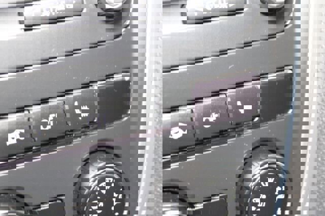 Used 2015 Volkswagen Passat 1.8T Wolfsburg Edition image 17