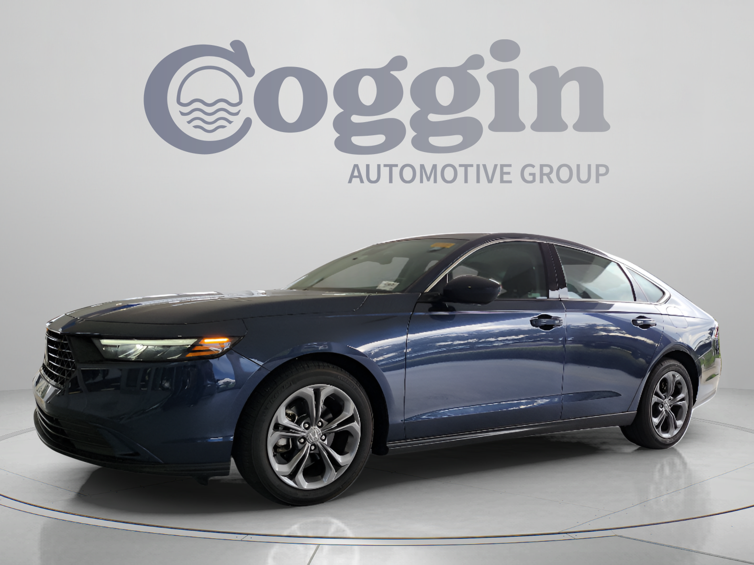 Used 2024 Honda Accord EX image 1