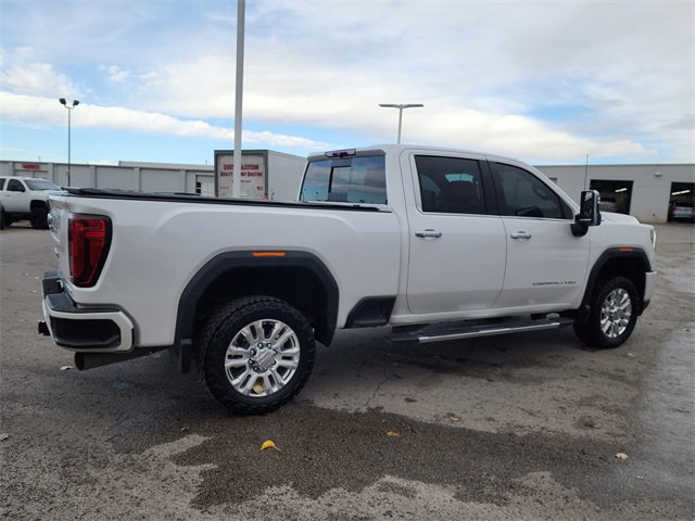 Used 2022 GMC Sierra 3500 Denali image 2