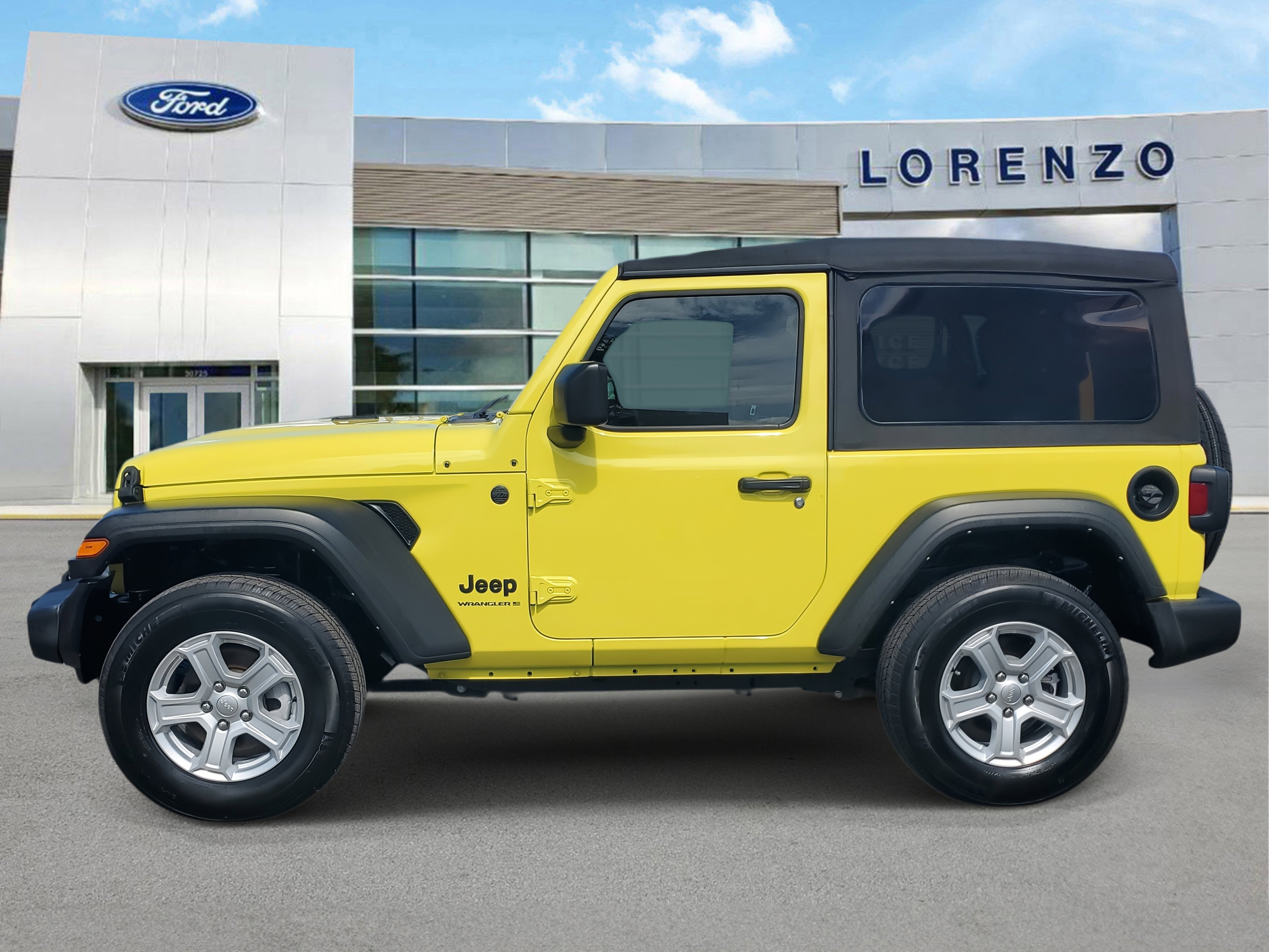 Used 2023 Jeep Wrangler Sport image 8
