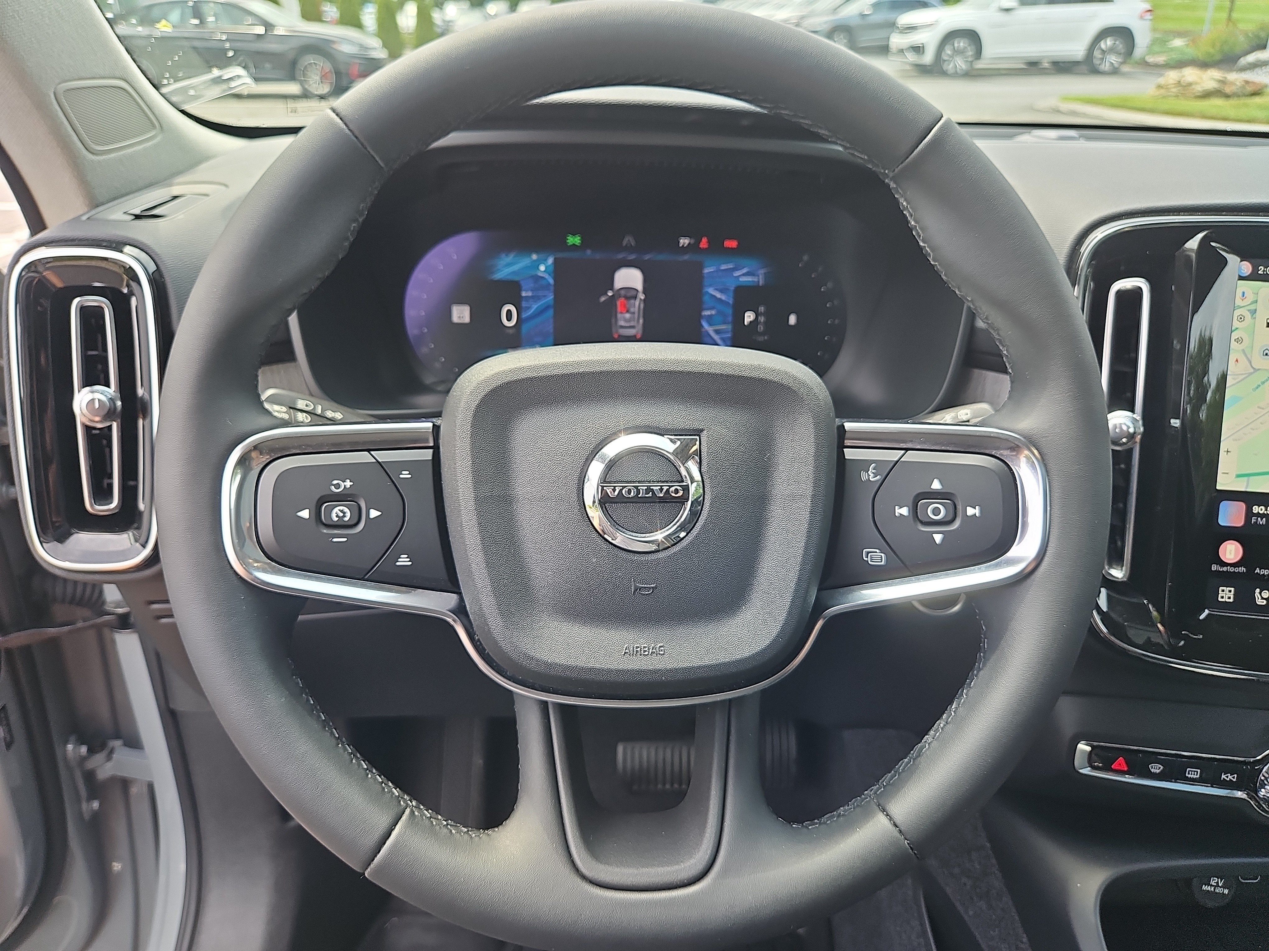 Used 2024 Volvo XC40 B5 Plus w/ Protection Package Premier AWD/4WD image 23