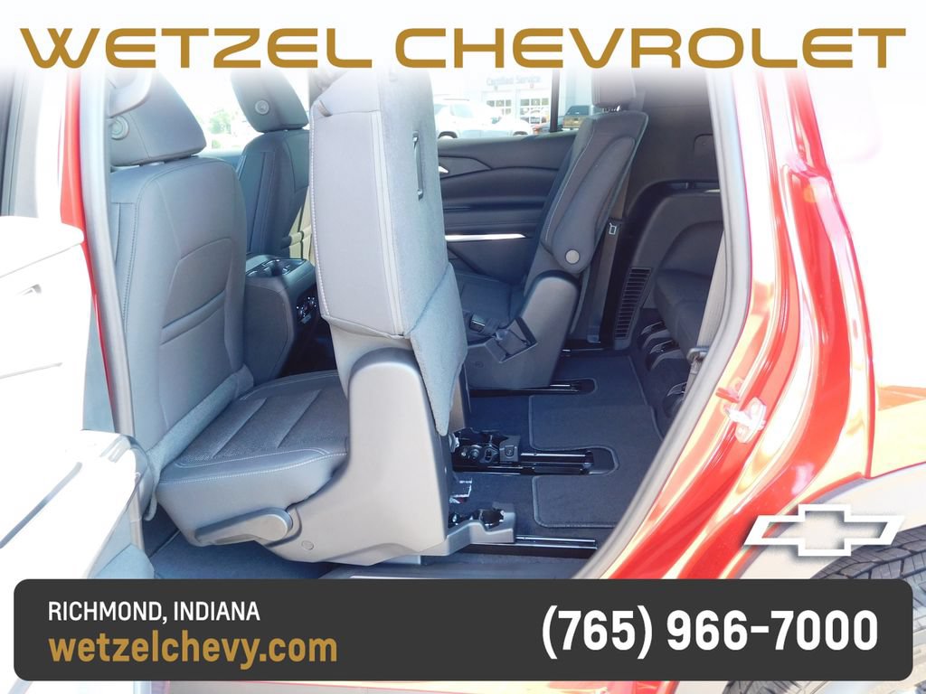 New 2027 Chevrolet Traverse LT FWD image 31