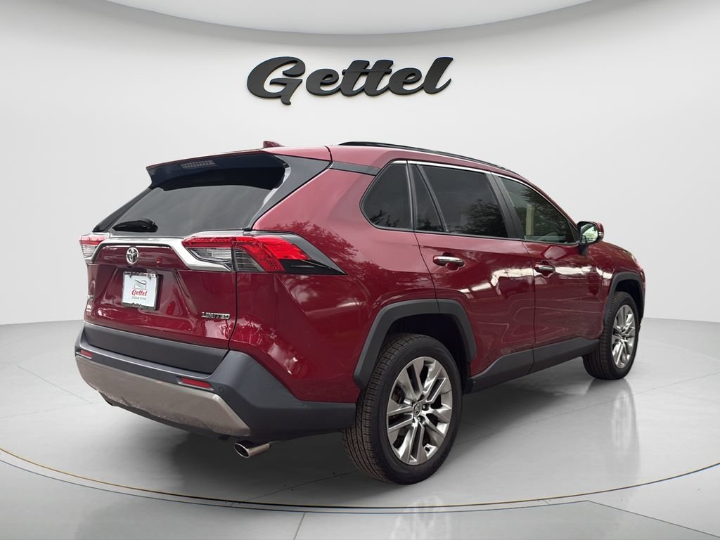 Used 2022 Toyota RAV4 Limited w/ Limited Grade Weather Package FWD image 5