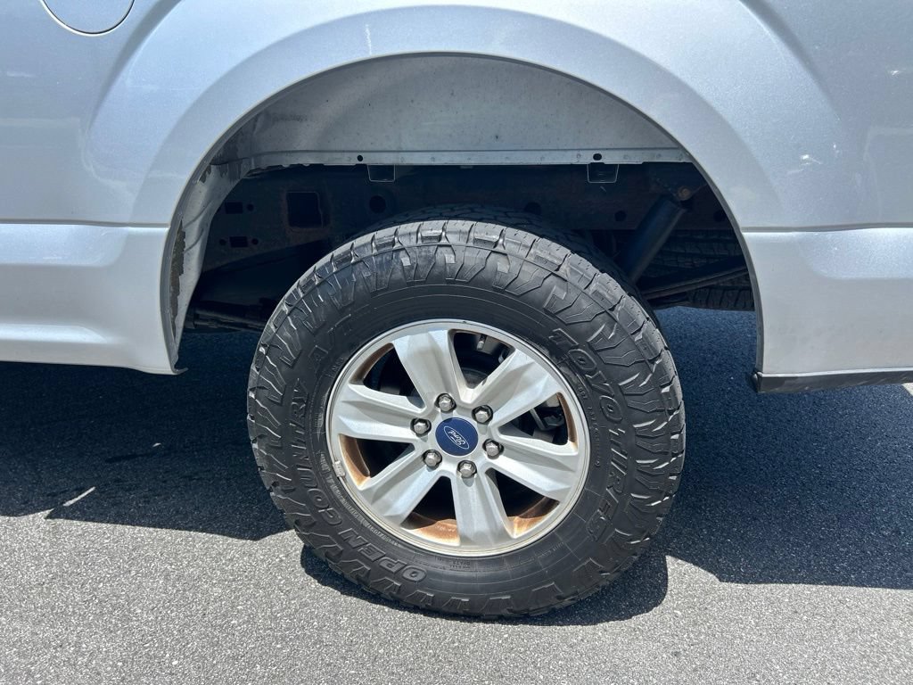 Used 2016 Ford F150 XLT w/ Equipment Group 301A Mid AWD/4WD image 7
