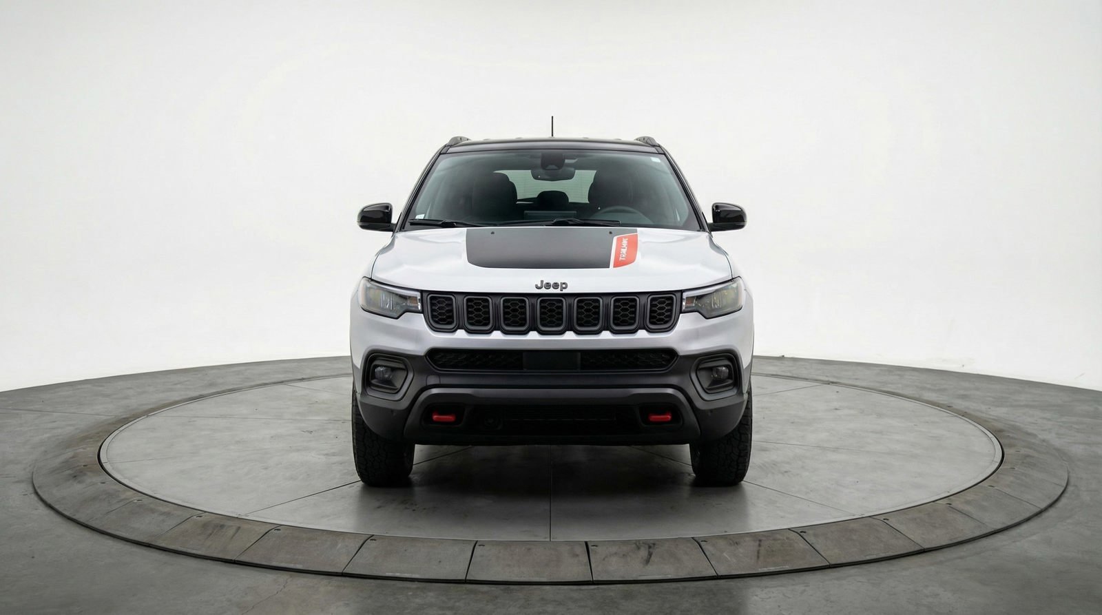 Used 2025 Jeep Compass Trailhawk AWD/4WD image 2