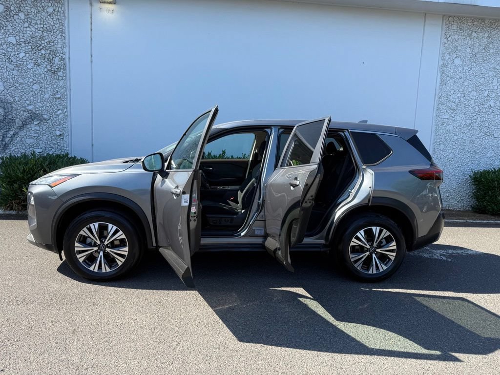 Certified 2023 Nissan Rogue SV AWD/4WD image 16