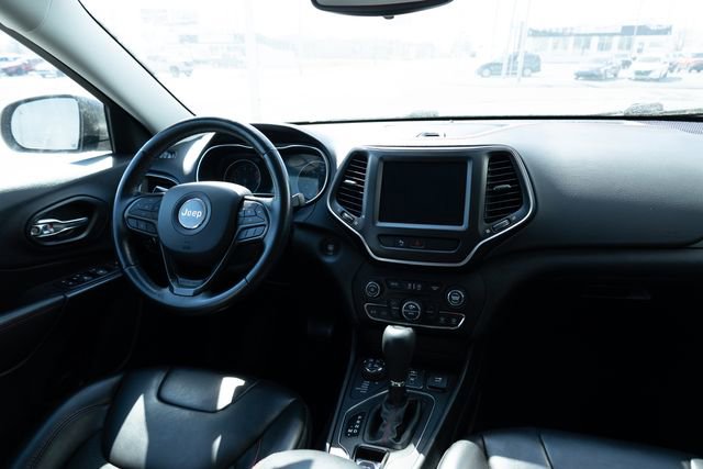 Used 2020 Jeep Cherokee Trailhawk w/ Cold Weather Group image 19