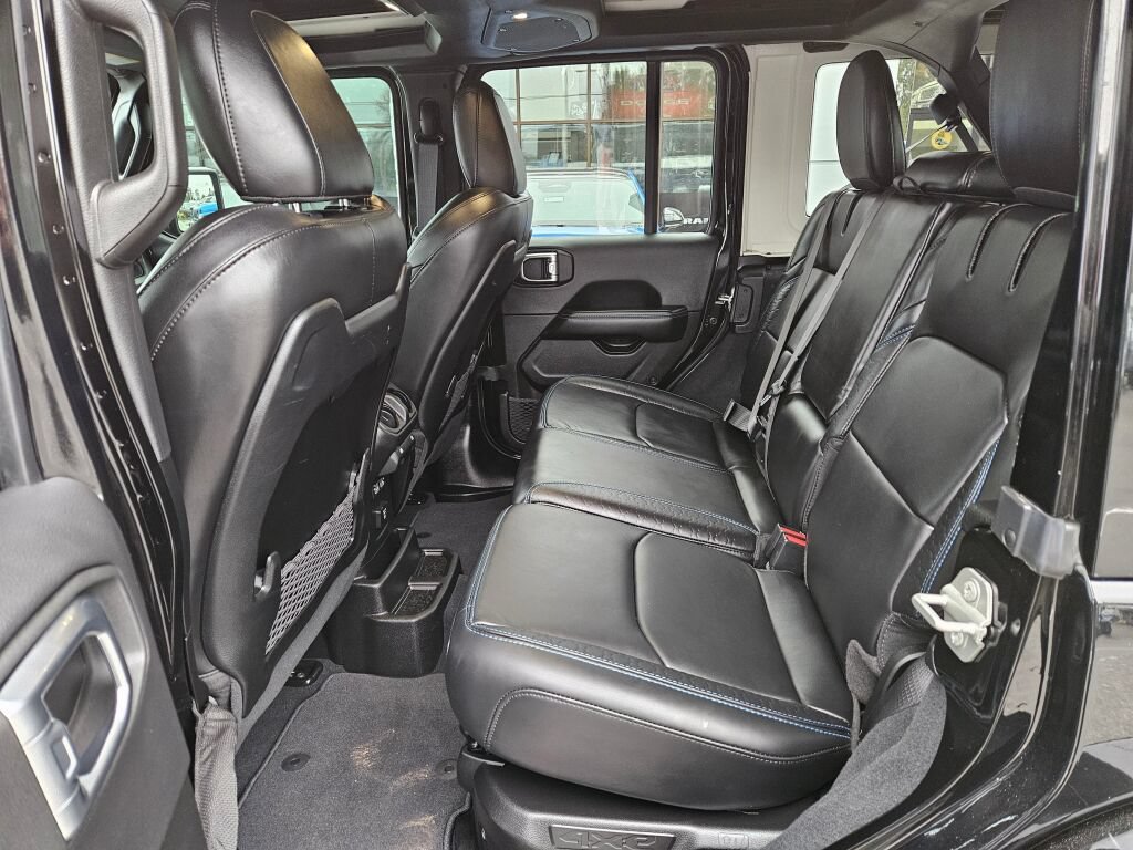 Used 2024 Jeep Wrangler High Altitude AWD/4WD image 13