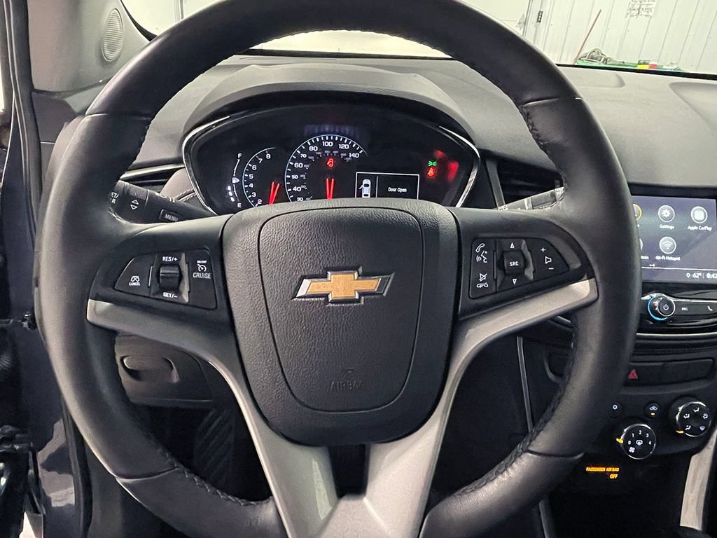 Used 2018 Chevrolet Trax LT w/ LT Convenience Package AWD/4WD image 30