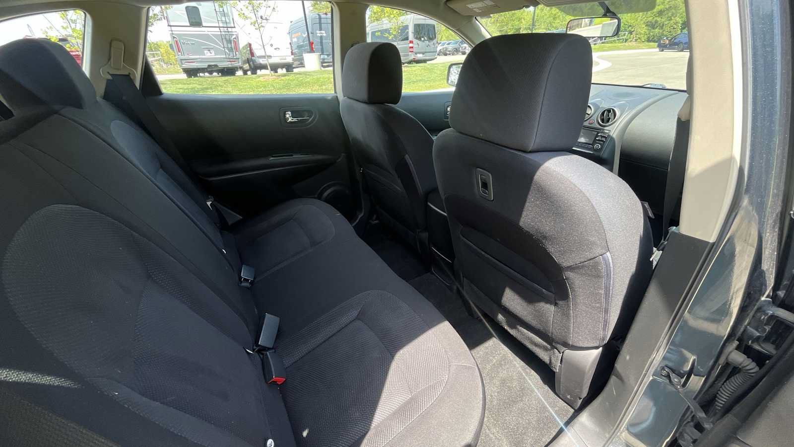 Used 2014 Nissan Rogue S w/ Convenience Package AWD/4WD image 12