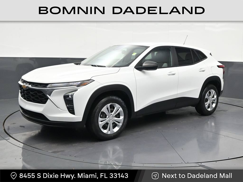 Used 2024 Chevrolet Trax LS w/ Driver Confidence Package