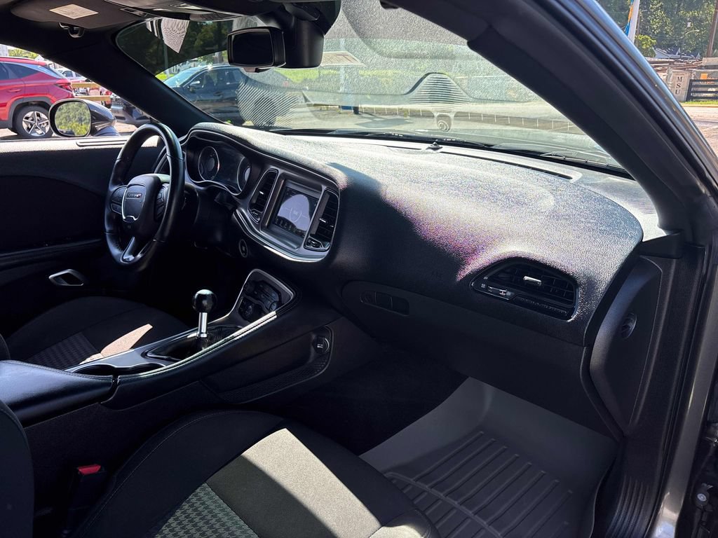 Used 2022 Dodge Challenger R/T RWD image 25