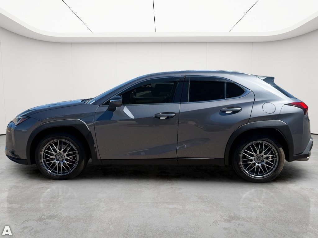 Used 2020 Lexus UX 200 w/ Premium Package FWD image 3