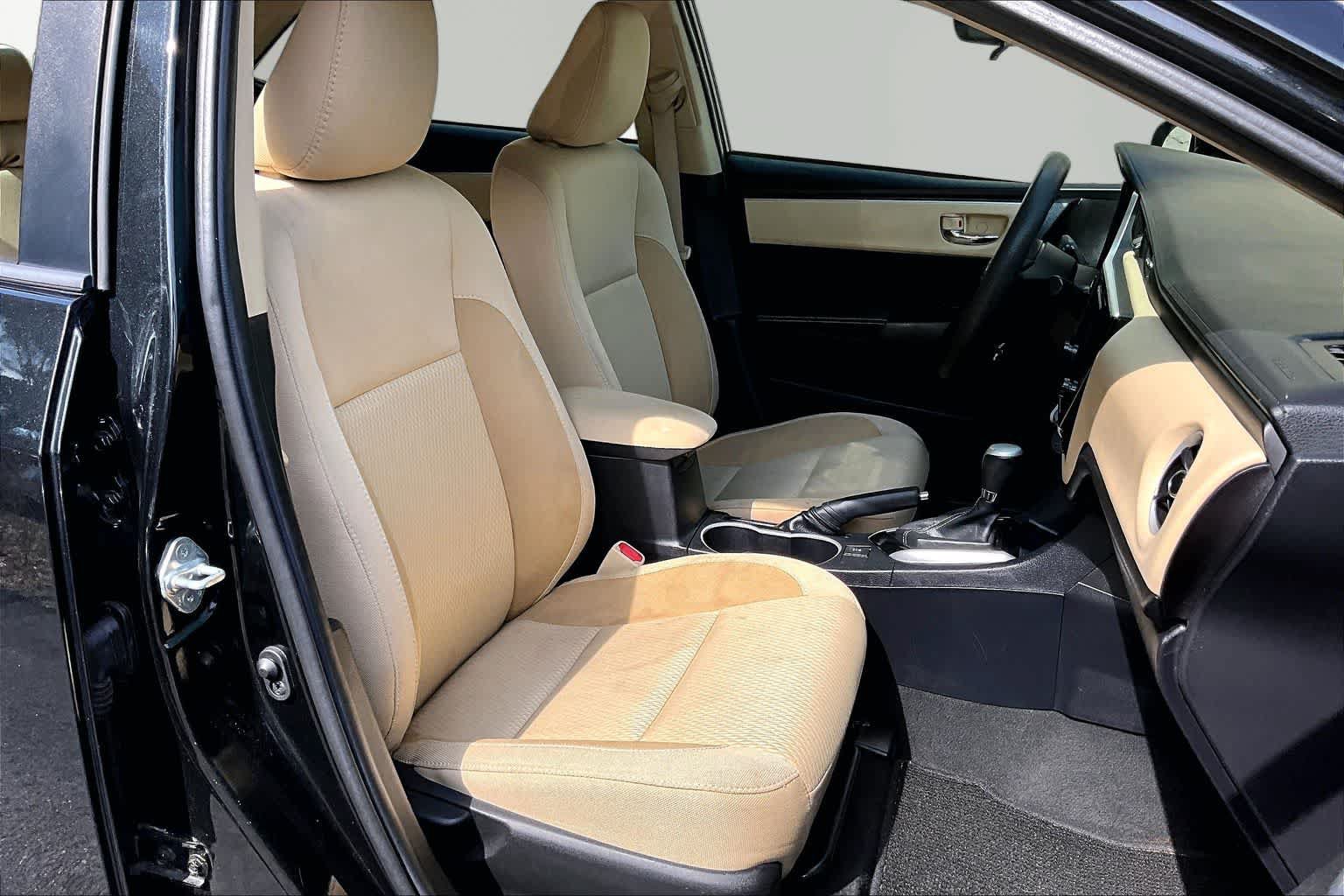 Certified 2019 Toyota Corolla LE FWD image 9