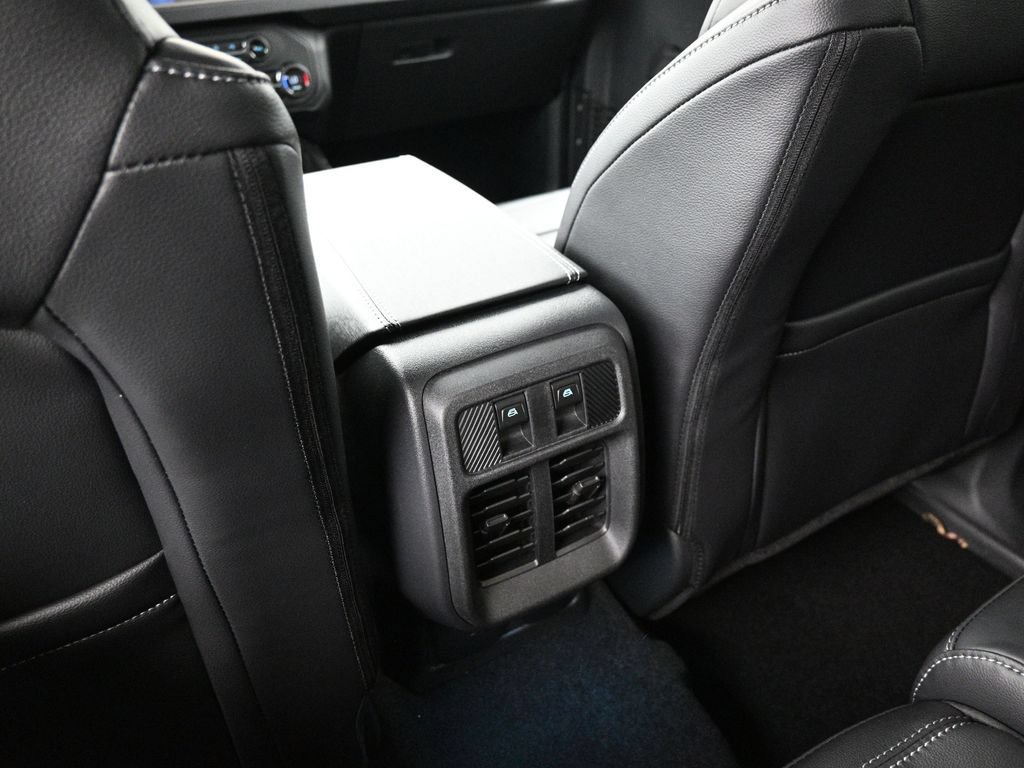 New 2025 Ford Bronco Outer Banks AWD/4WD image 24