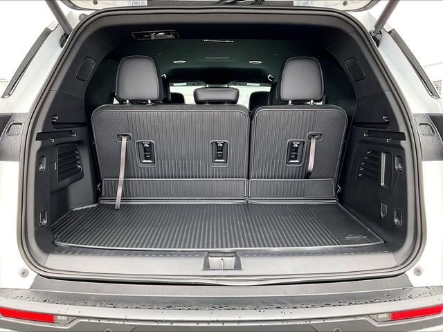 New 2026 Chevrolet Traverse LT w/ Driver Confidence Package image 15