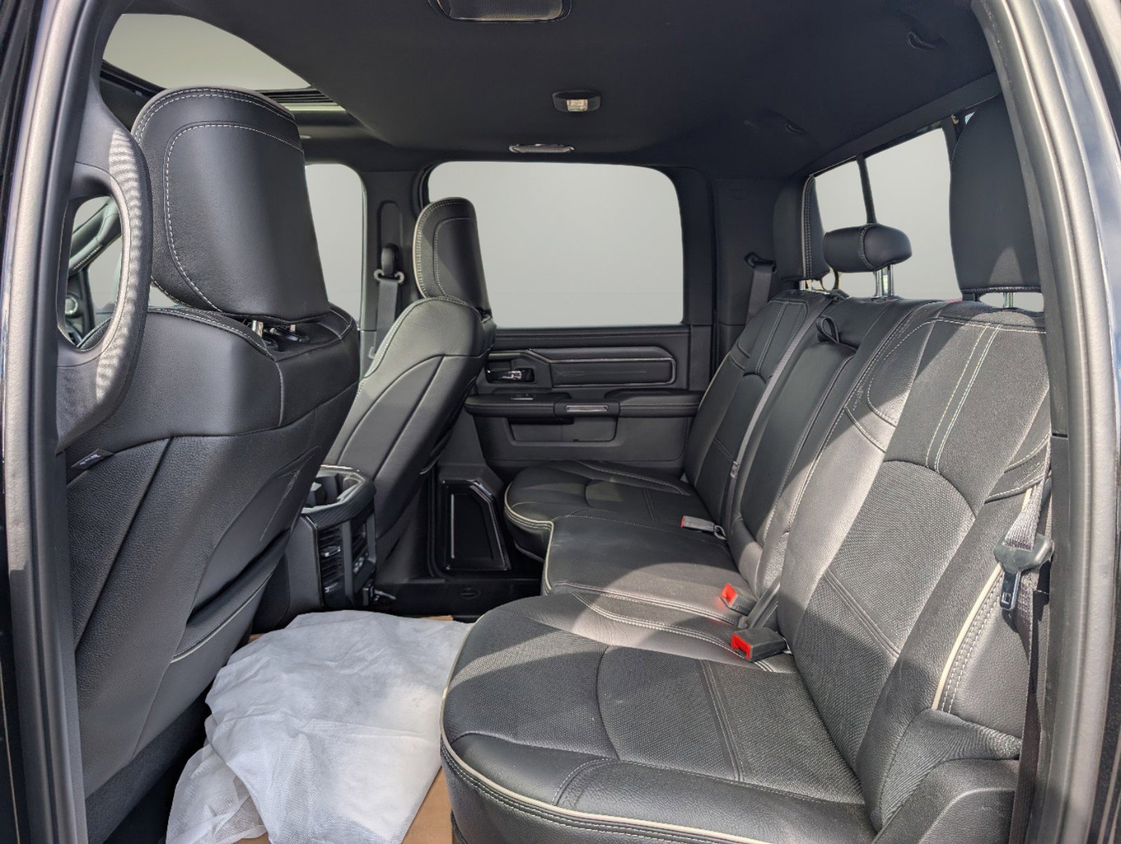 New 2024 RAM 2500 Limited image 16