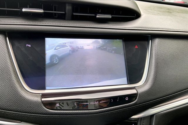 Used 2018 Cadillac XT5 Luxury w/ Driver Awareness Package AWD/4WD image 21