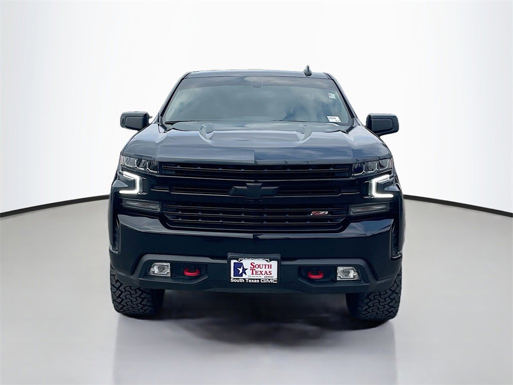 Used 2021 Chevrolet Silverado 1500 LT Trail Boss w/ LPO, Dark Essentials Package image 2