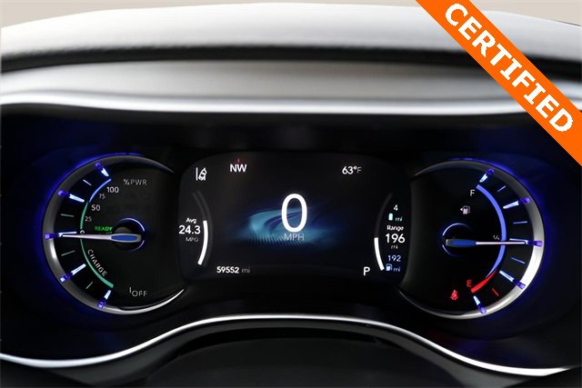 Used 2024 Chrysler Pacifica Select image 26