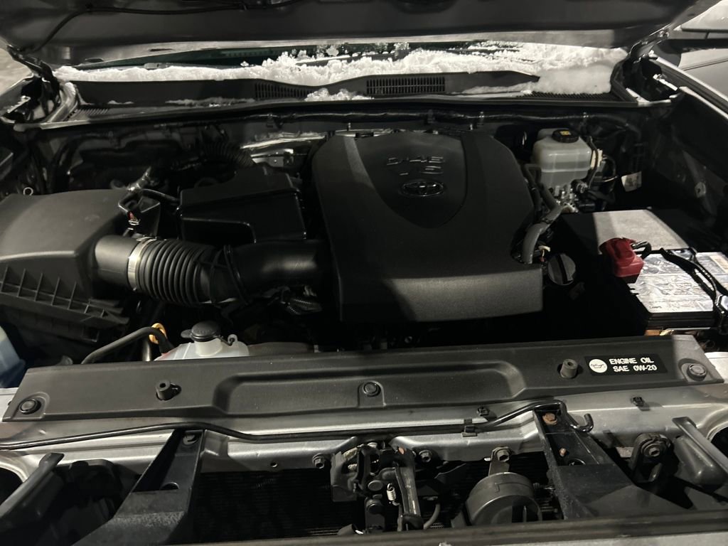 Used 2018 Toyota Tacoma TRD Off-Road image 26