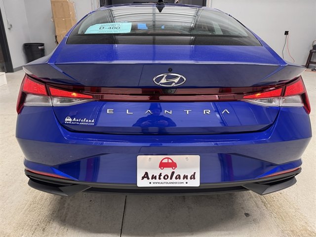 Used 2023 Hyundai Elantra SEL w/ Convenience Package image 6