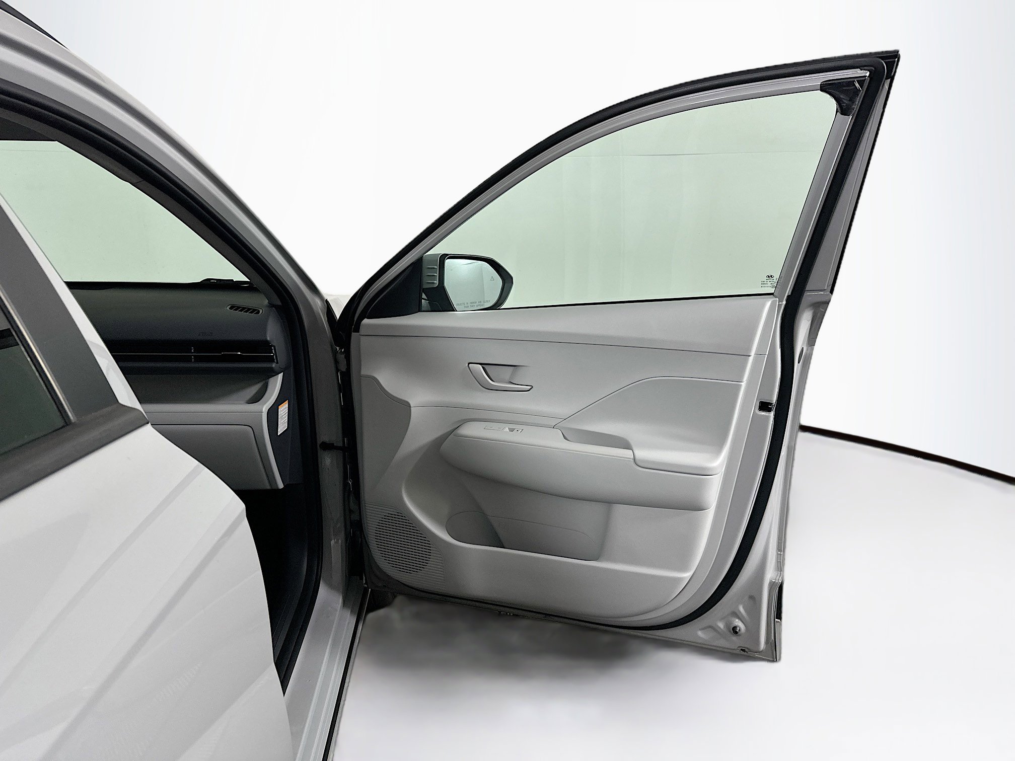 Used 2024 Hyundai Kona SEL FWD image 31