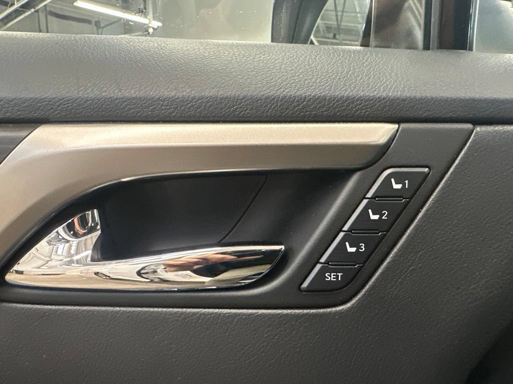 Used 2019 Lexus RX 350 AWD image 17