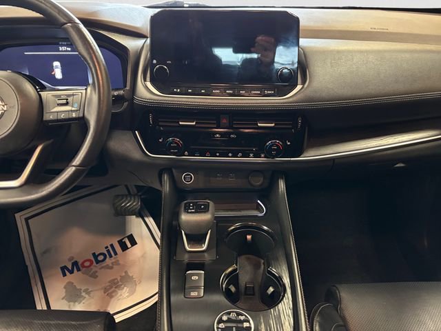 Certified 2023 Nissan Rogue Platinum w/ Platinum Premium Package AWD/4WD image 11