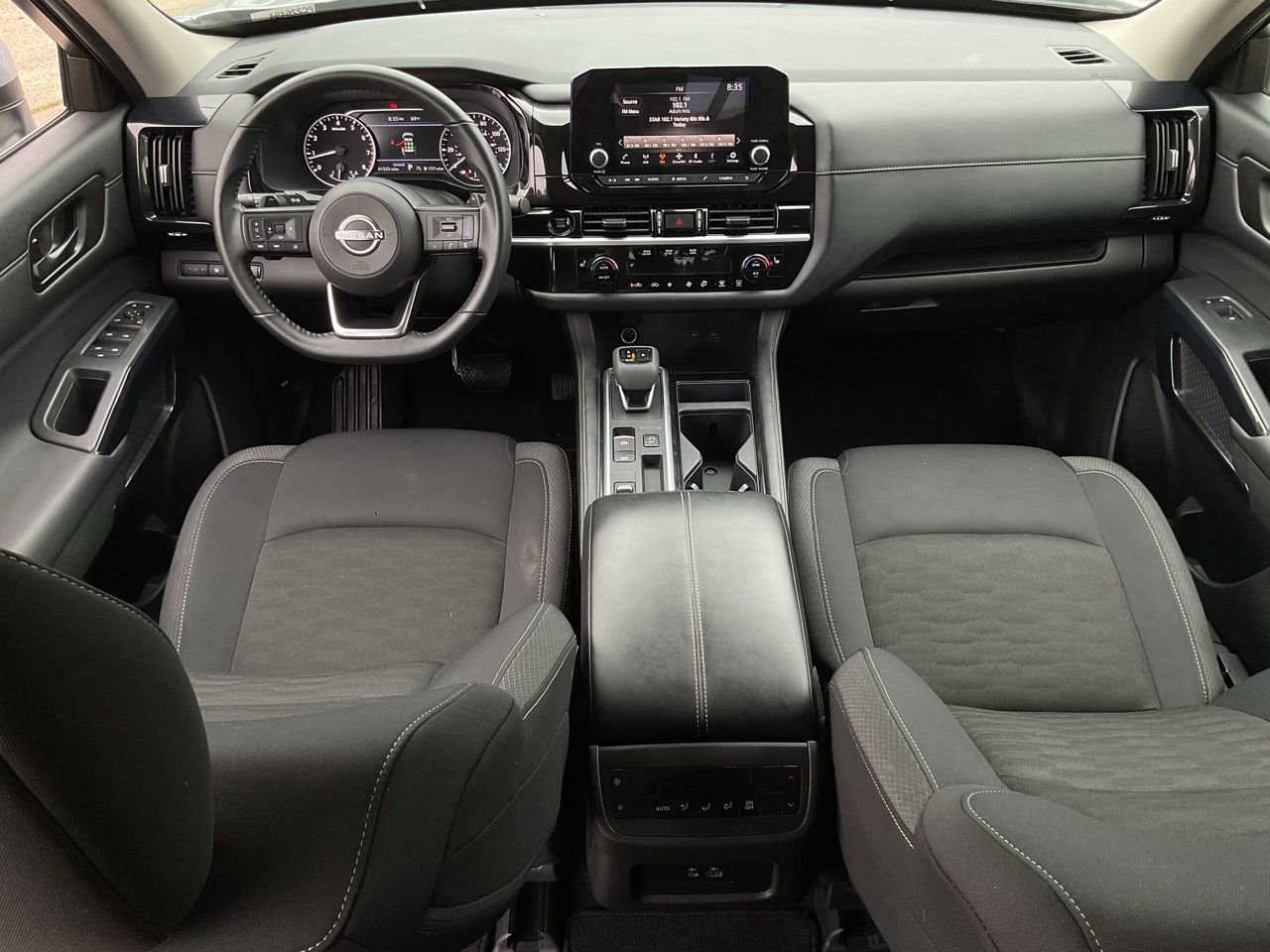 Used 2025 Nissan Pathfinder SV FWD image 20