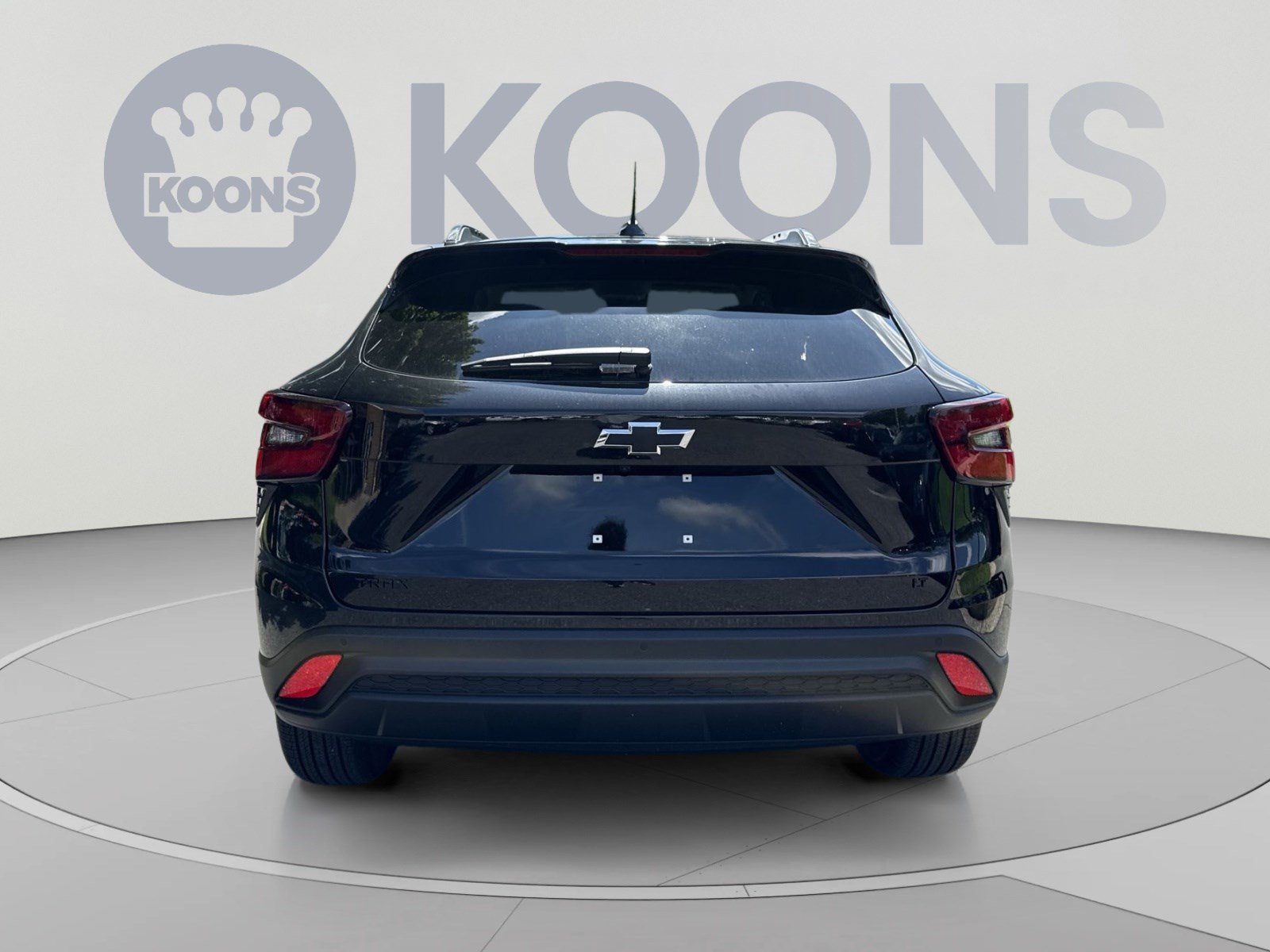 New 2026 Chevrolet Trax LT w/ Sunroof Package FWD image 4