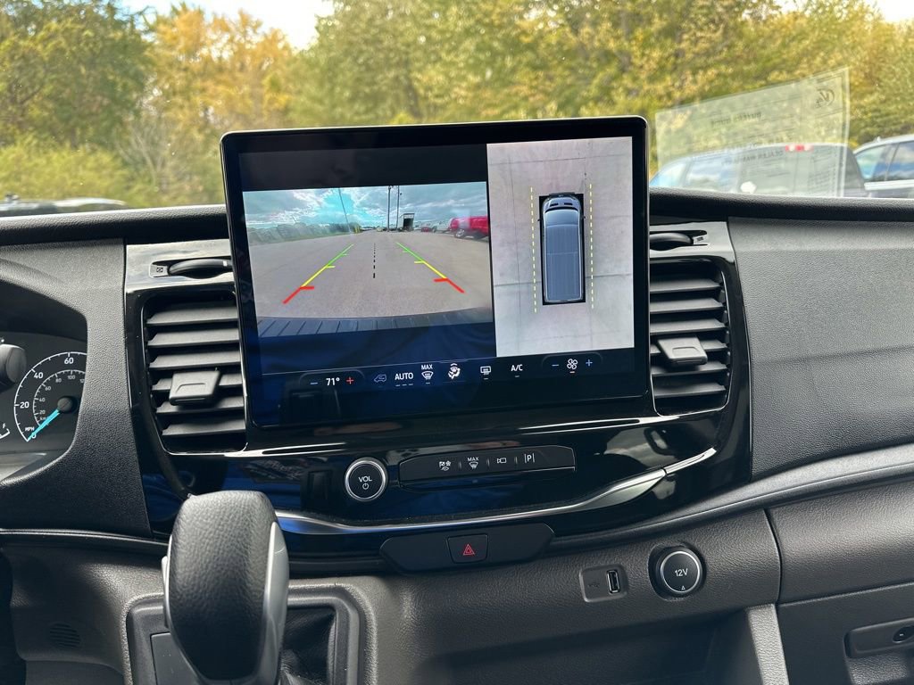 Used 2023 Ford Transit 350 XLT image 31