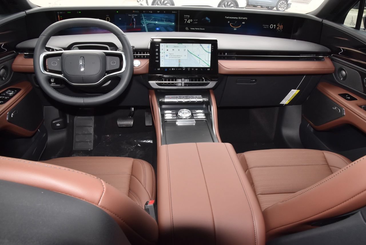 New 2026 Lincoln Nautilus Reserve w/ Jet Appearance Package AWD/4WD image 22