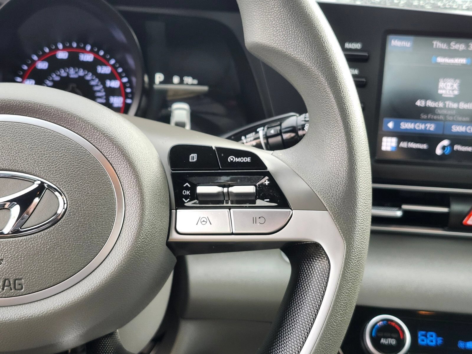 Certified 2023 Hyundai Elantra SEL FWD image 26
