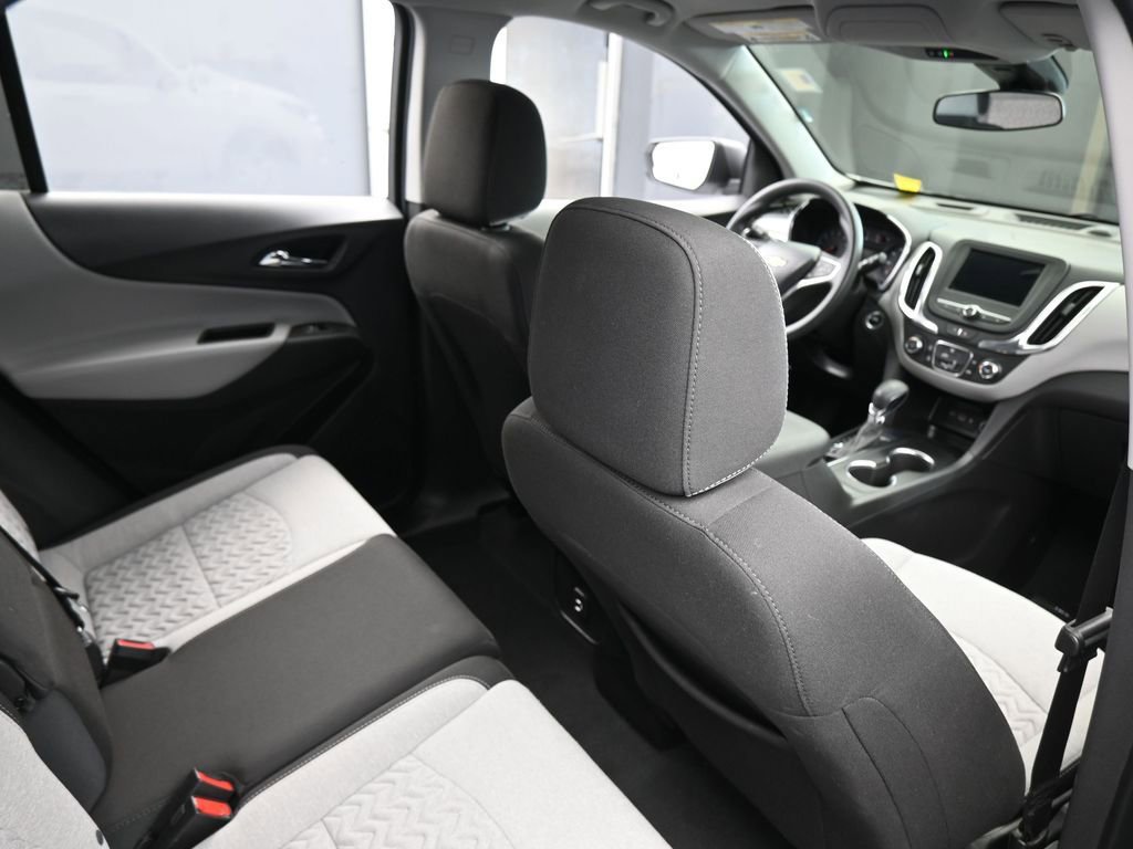 Used 2023 Chevrolet Equinox LS image 42