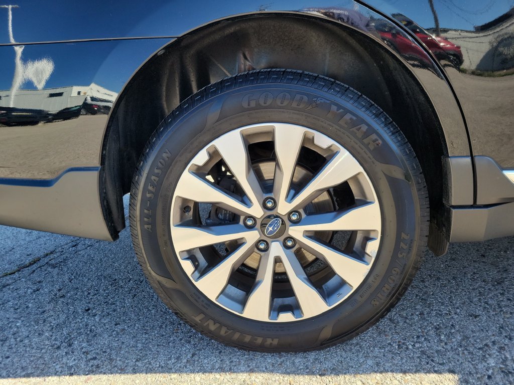 Used 2019 Subaru Outback 2.5i Touring AWD/4WD image 5