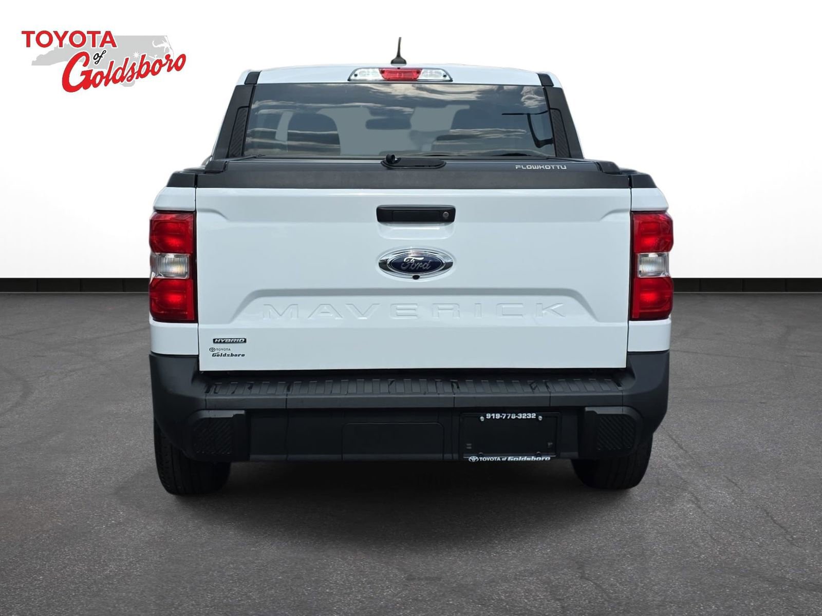 Used 2024 Ford Maverick XLT image 6