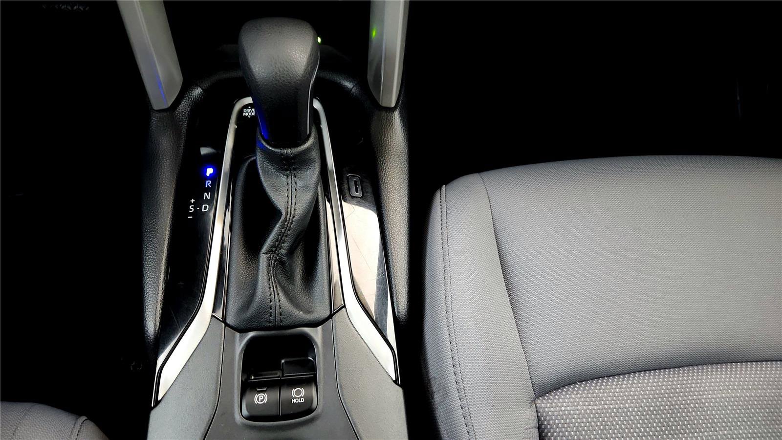 Certified 2024 Toyota Corolla Cross SE w/ Moonroof Package image 29