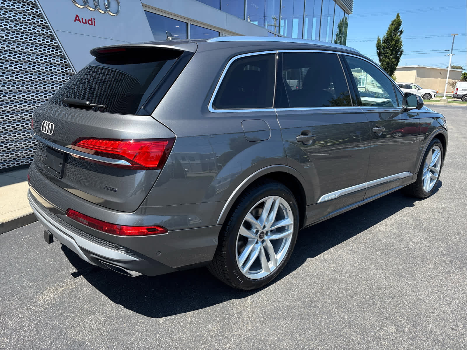 New 2025 Audi Q7 3.0T Premium Plus image 8