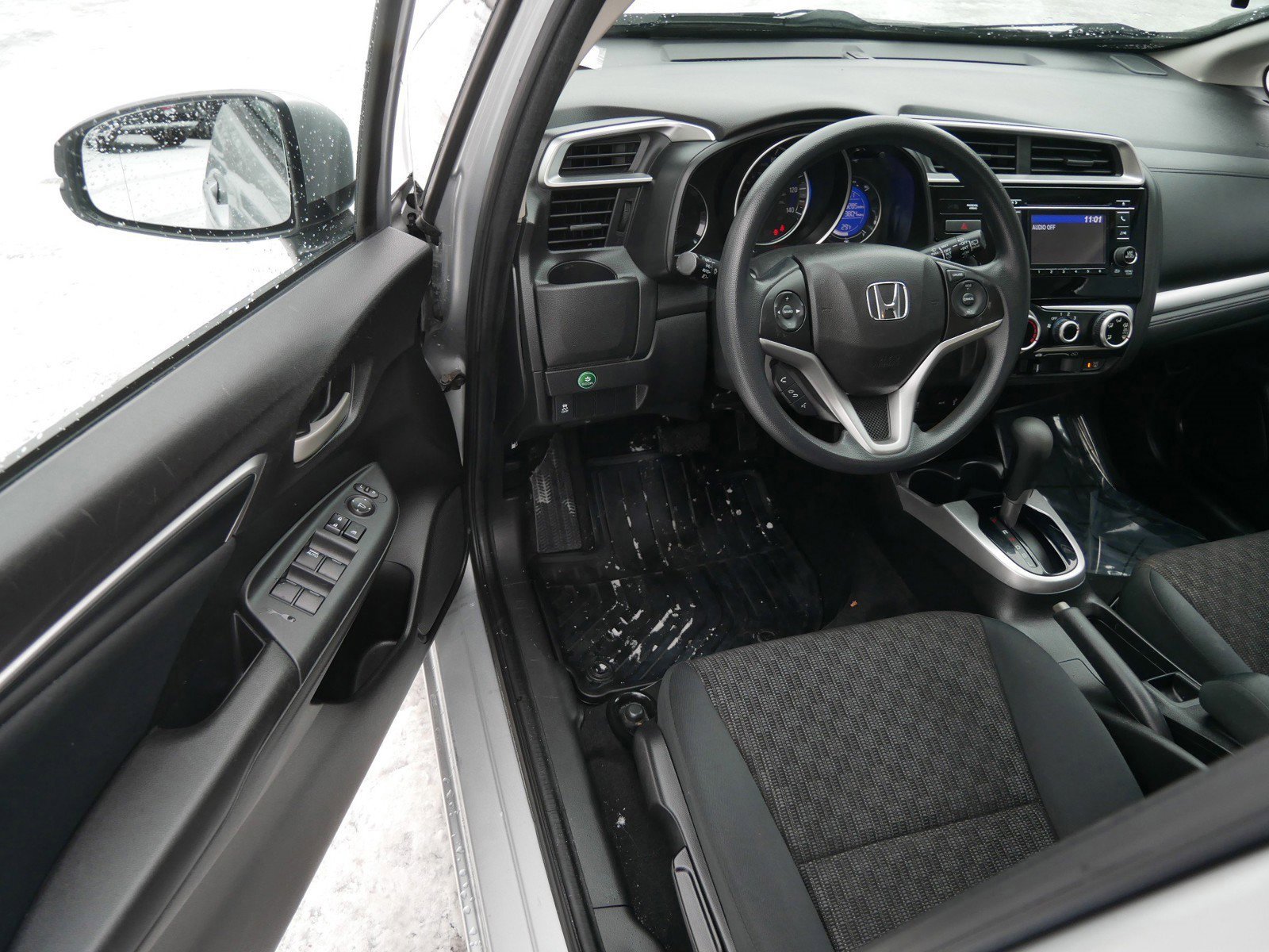 Used 2019 Lexus UX 200 F Sport w/ F Sport Premium Package image 10