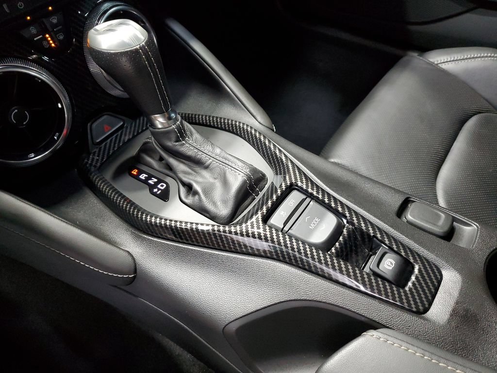Used 2021 Chevrolet Camaro SS RWD image 9