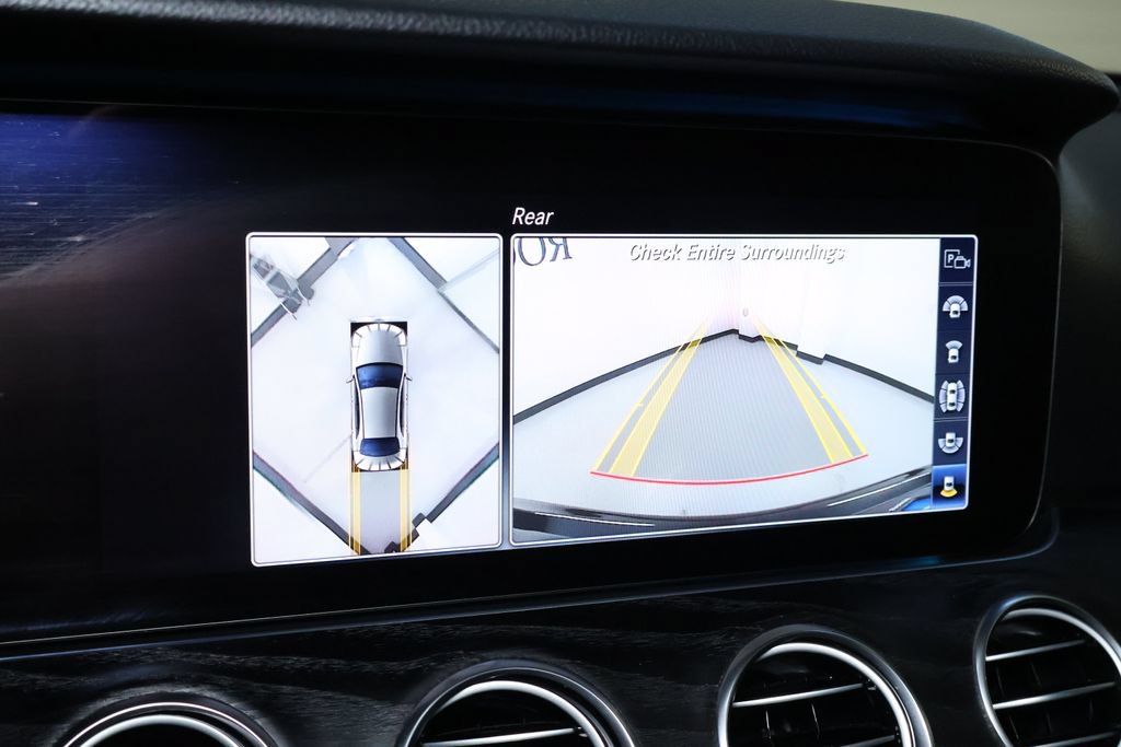 Used 2020 Mercedes-Benz E 350 4MATIC Sedan w/ Parking Assistance Package image 35