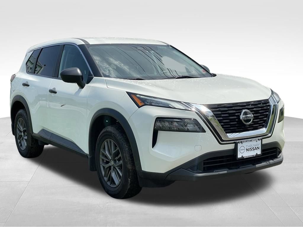 Certified 2023 Nissan Rogue S image 3