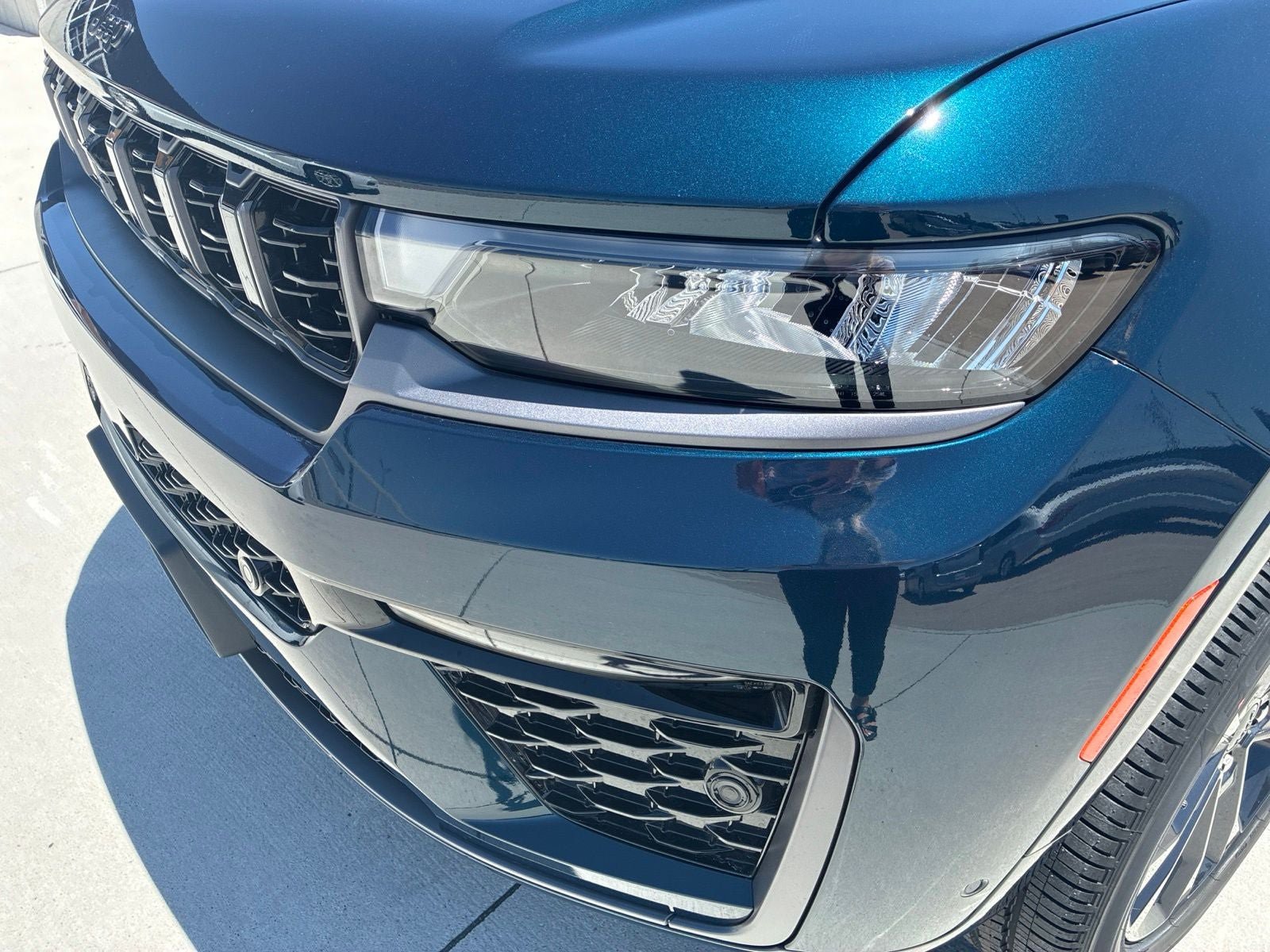 New 2026 Jeep Grand Cherokee Limited AWD/4WD image 11