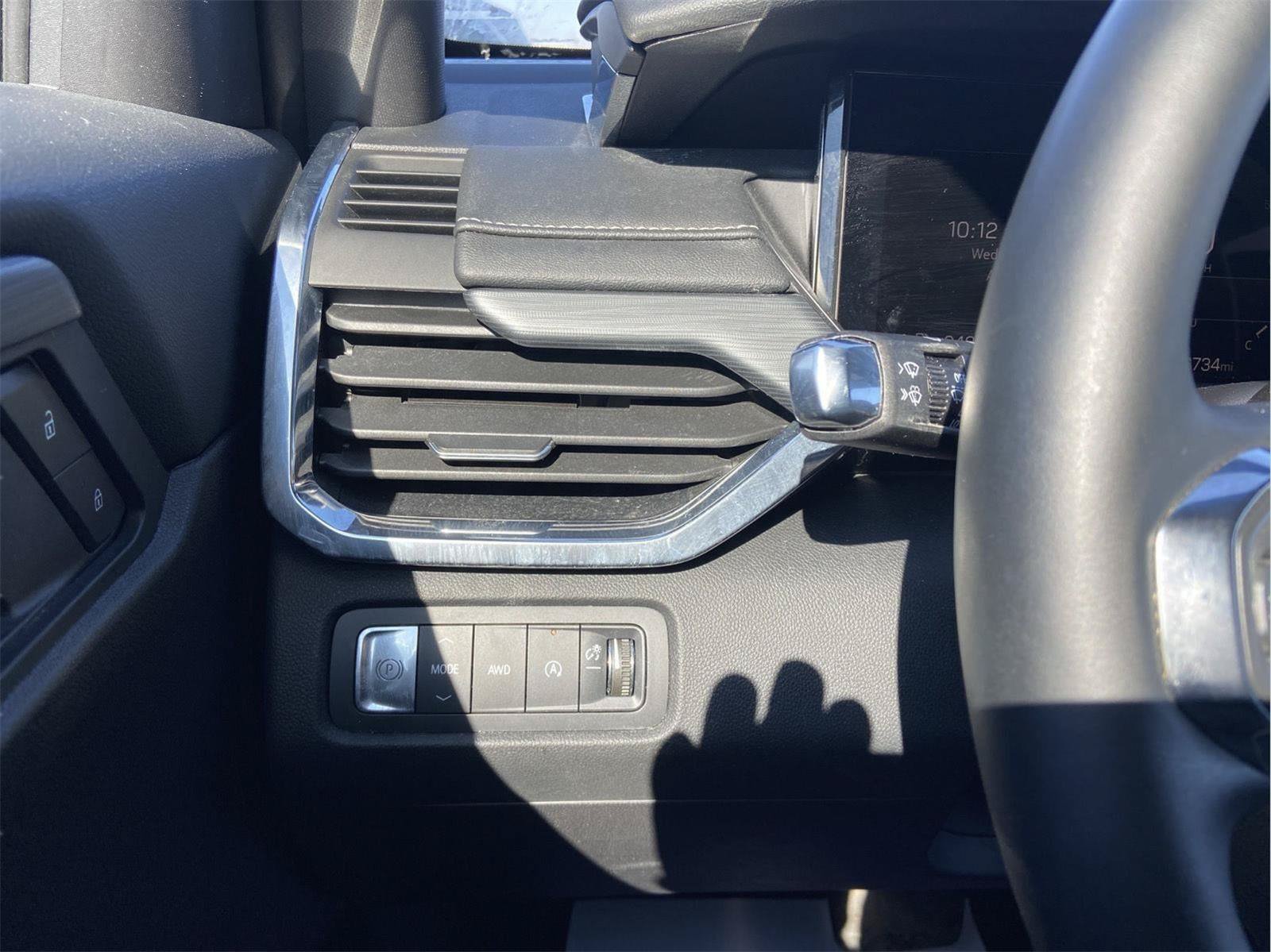 Used 2025 GMC Acadia Elevation AWD/4WD image 57