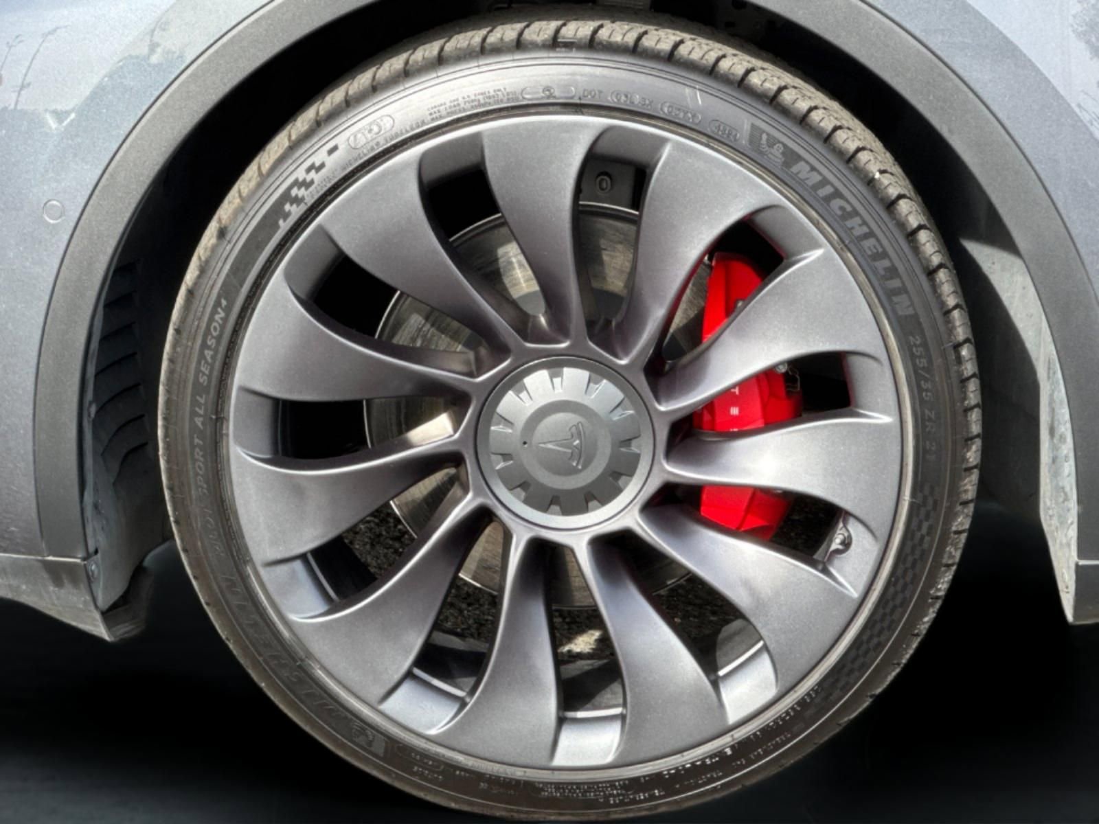 Used 2022 Tesla Model Y Performance image 25