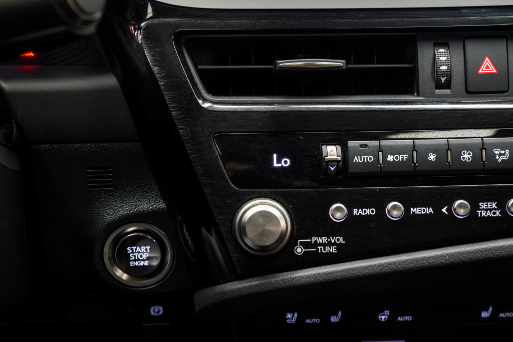 Used 2022 Lexus ES 350 w/ Premium Package FWD image 32